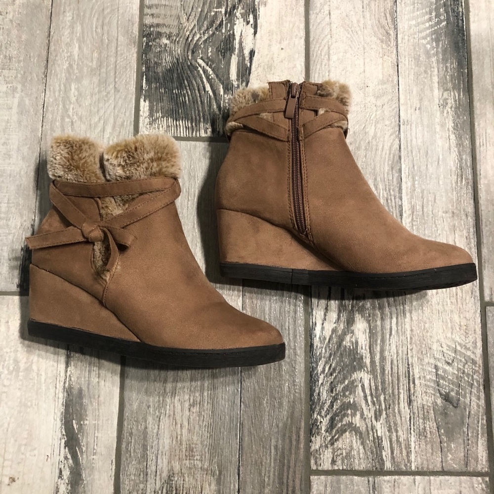 Wedge booties - Picture 2 of 10